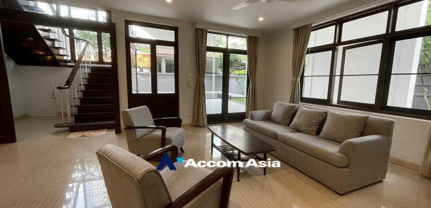 5  3 br House For Rent in Sukhumvit ,Bangkok BTS Nana AA20114