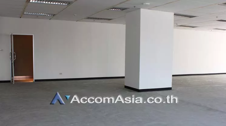 7  Office Space For Rent in Ploenchit ,Bangkok BTS Chitlom at Mercury Tower AA20118