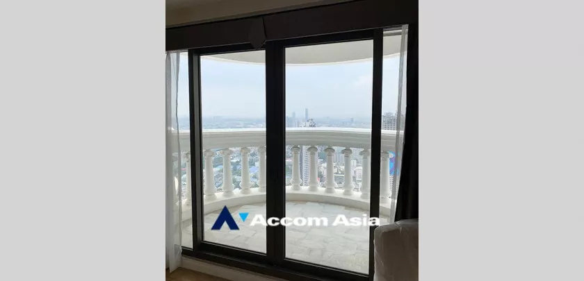 6  1 br Condominium For Rent in Silom ,Bangkok BTS Surasak at Nusa State Tower AA20135