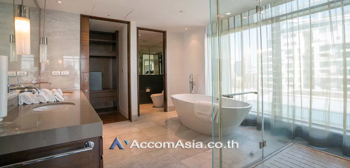 16  4 br Condominium For Rent in Ploenchit ,Bangkok BTS Ratchadamri at The St. Regis Bangkok (Residences) AA20144