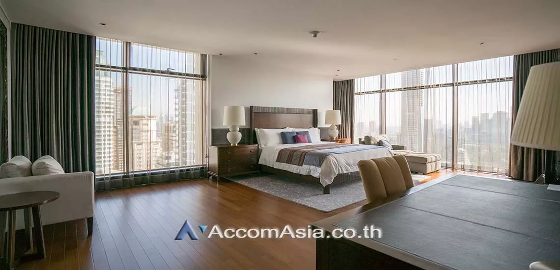10  4 br Condominium For Rent in Ploenchit ,Bangkok BTS Ratchadamri at The Residences at The St. Regis Bangkok AA20144