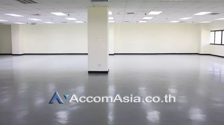 5  Office Space For Rent in Ploenchit ,Bangkok BTS Ratchadamri at Regent House Building AA20155