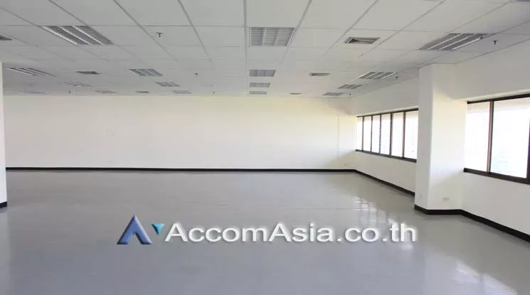  1  Studio Office Space For Rent in Ploenchit ,Bangkok BTS Ratchadamri at Regent House Building AA20160