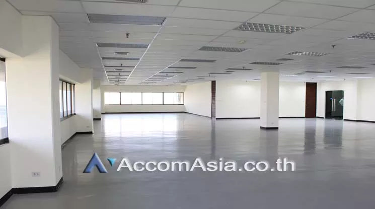  1  Studio Office Space For Rent in Ploenchit ,Bangkok BTS Ratchadamri at Regent House Building AA20160