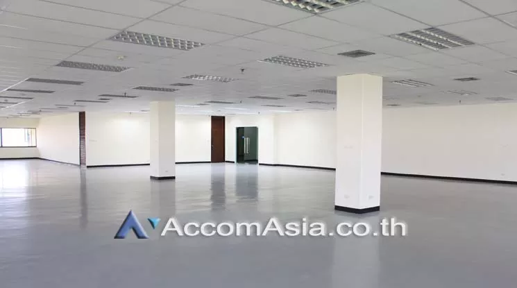 6  Office Space For Rent in Ploenchit ,Bangkok BTS Ratchadamri at Regent House Building AA20160