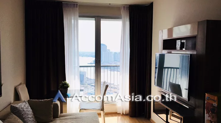  1 Bedroom  Condominium For Rent in Sathorn, Bangkok  near BTS Saphan Taksin (AA20164)