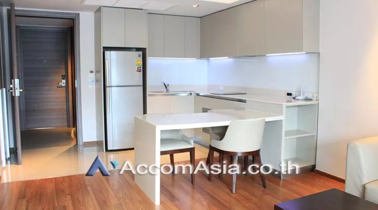 unit 1 Bedroom  Apartment For Rent in Sukhumvit, Bangkok  near BTS Ekkamai (AA20177)