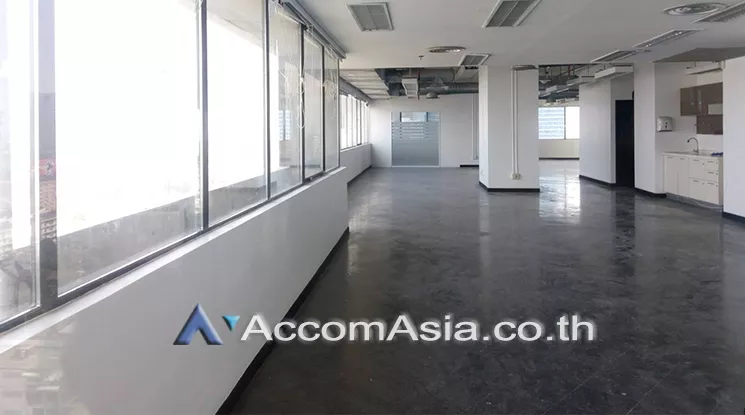  2  Office Space For Rent in Phaholyothin ,Bangkok BTS Sanam Pao at SM tower AA20188