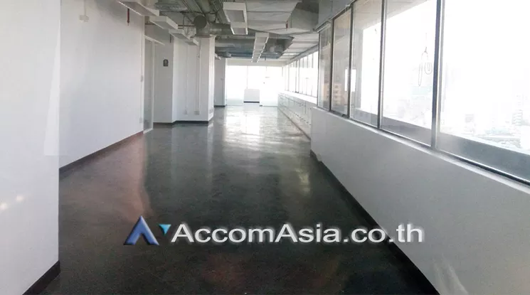  2  Office Space For Rent in Phaholyothin ,Bangkok BTS Sanam Pao at SM tower AA20190