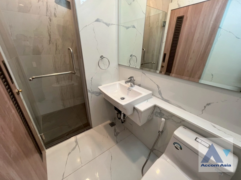 13  3 br Townhouse for rent and sale in Sukhumvit ,Bangkok BTS Phrom Phong at KLANG Nivas AA20201