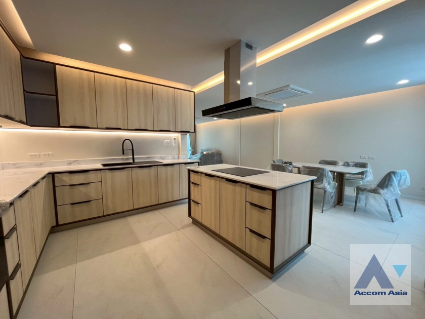4  3 br Townhouse for rent and sale in Sukhumvit ,Bangkok BTS Phrom Phong at KLANG Nivas AA20201
