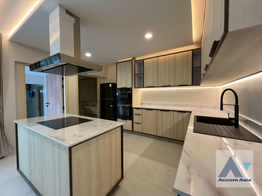  1  3 br Townhouse for rent and sale in Sukhumvit ,Bangkok BTS Phrom Phong at KLANG Nivas AA20201