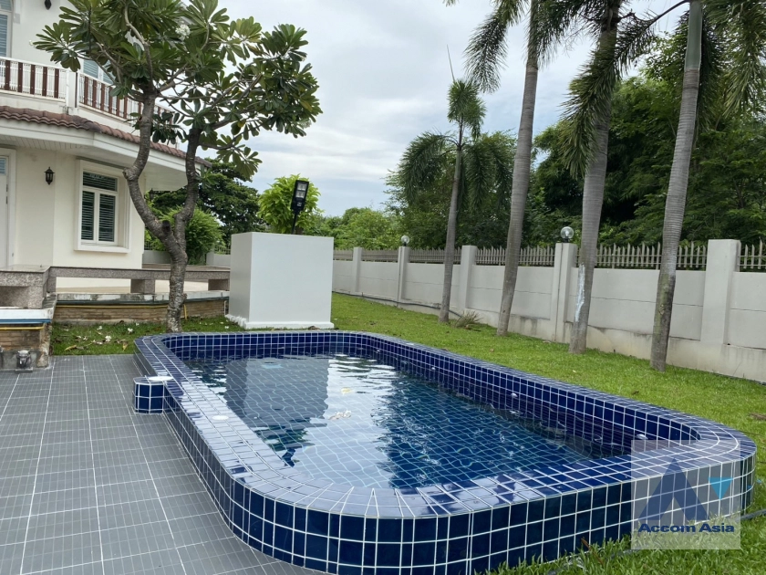 unitPrivate Swimming Pool |  4 Bedrooms  House For Rent & Sale in Bang Na, Bangkok  near BTS Bearing (AA20243)