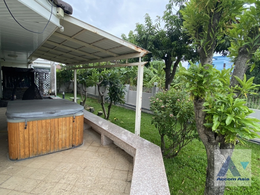 6  4 br House for rent and sale in Bang Na ,Bangkok BTS Bearing AA20243