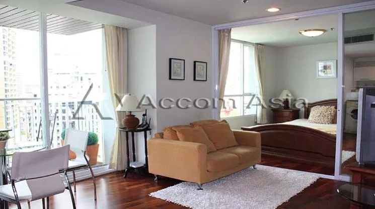 unit 1 Bedroom  Condominium For Rent & Sale in Ploenchit, Bangkok  near BTS Chitlom (21222)