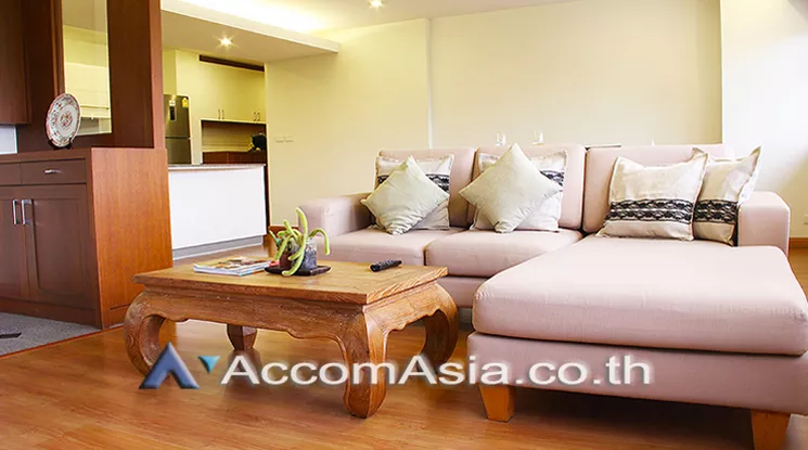  2 Bedrooms  Apartment For Rent in Ploenchit, Bangkok  near BTS Ratchadamri (AA20257)