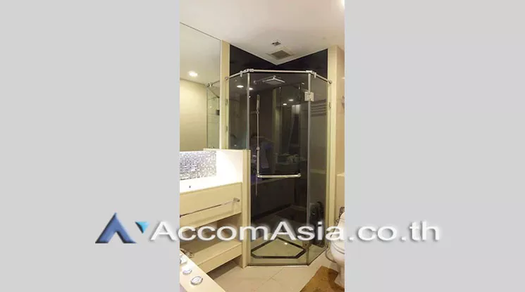  1 Bedroom  Condominium For Sale in Phaholyothin, Bangkok  near MRT Phetchaburi - ARL Makkasan (AA20261)