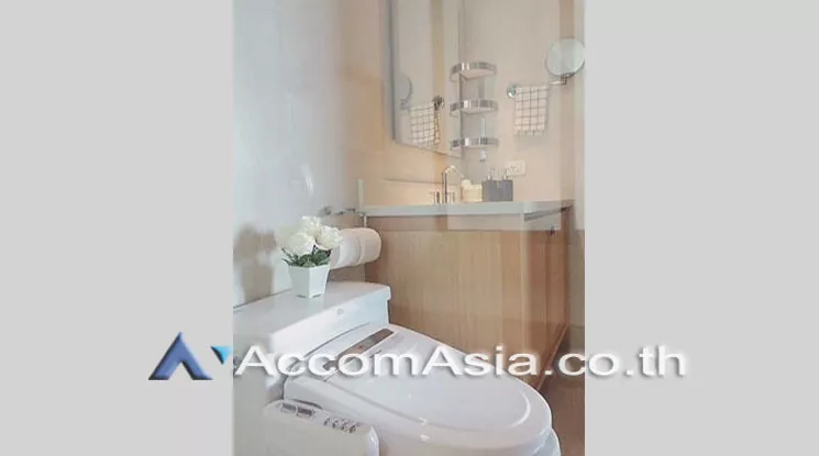 unit 1 Bedroom  Condominium For Rent & Sale in Sukhumvit, Bangkok  near BTS Phrom Phong (AA20267)