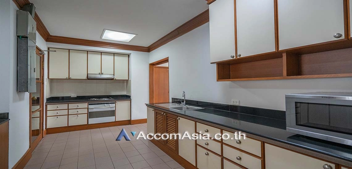 4  4 br Apartment For Rent in Sukhumvit ,Bangkok BTS Phrom Phong at A fusion of contemporary 10301