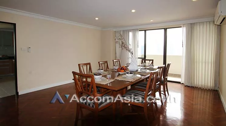 Big Balcony, Pet friendly |  4 Bedrooms  Apartment For Rent in Sukhumvit, Bangkok  near BTS Asok - MRT Sukhumvit (10302)