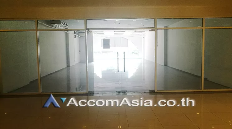 unit Office space For Rent in Sukhumvit, Bangkok  near BTS Nana (AA20313)