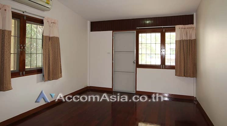 7  3 br House for rent and sale in Sukhumvit ,Bangkok BTS Phra khanong 60078