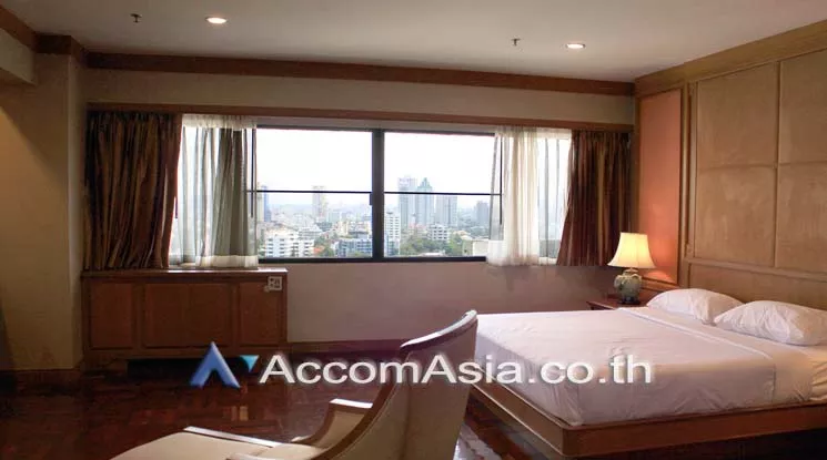 Pet friendly |  3 Bedrooms  Apartment For Rent in Sukhumvit, Bangkok  near BTS Phrom Phong (AA20342)