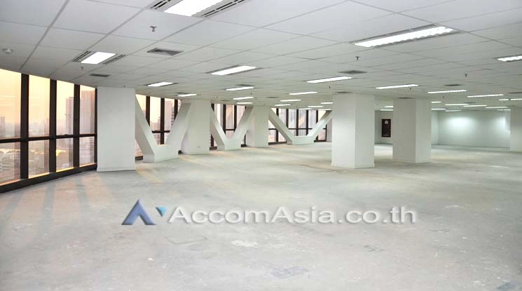  Chartered Square Building Office space  for Rent BTS Surasak in Sathorn Bangkok