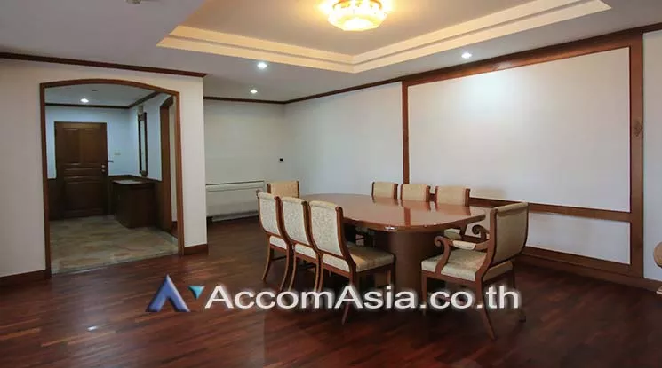  2 Bedrooms  Apartment For Rent in Sukhumvit, Bangkok  near BTS Nana - MRT Sukhumvit (AA20369)