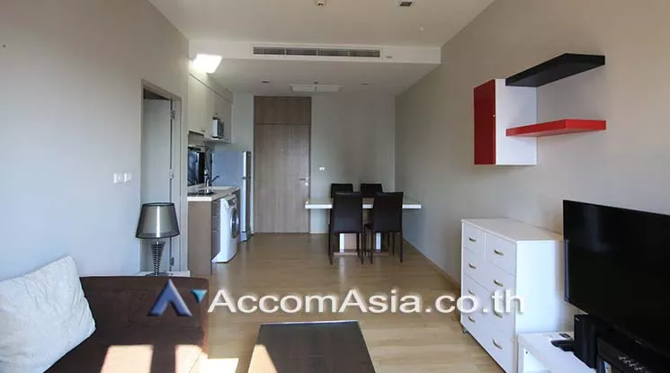  1 Bedroom  Condominium For Rent & Sale in Sukhumvit, Bangkok  near BTS Ekkamai (AA20375)
