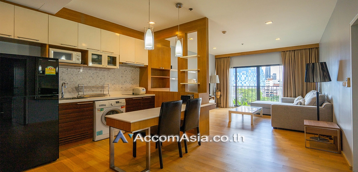 Noble Reveal Condominium  2 Bedroom for Sale & Rent BTS Ekkamai in Sukhumvit Bangkok