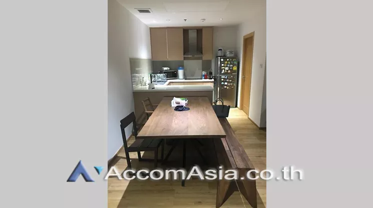  2 Bedrooms  Condominium For Rent in Sathorn, Bangkok  near BTS Chong Nonsi - BRT Sathorn (AA20389)