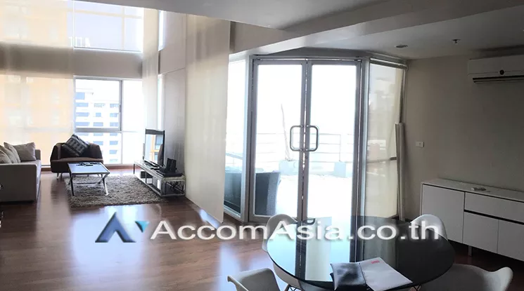 Big Balcony, Duplex Condo |  2 Bedrooms  Condominium For Rent in Ploenchit, Bangkok  near BTS Ratchadamri (AA20390)