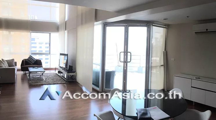 unitBig Balcony, Duplex Condo |  2 Bedrooms  Condominium For Rent in Ploenchit, Bangkok  near BTS Ratchadamri (AA20390)