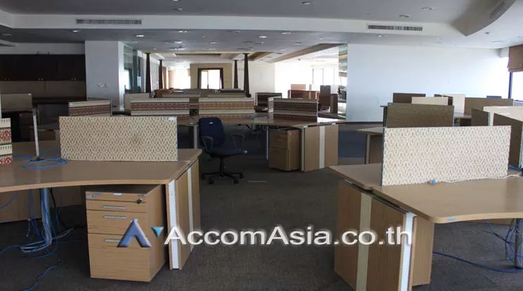 5  Office Space For Rent in Ratchadapisek ,Bangkok MRT Phetchaburi at Italthai tower AA20404