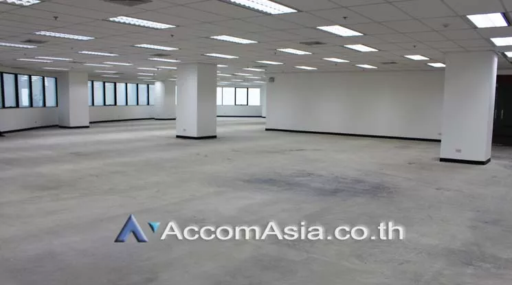 5  Office Space For Rent in Ratchadapisek ,Bangkok MRT Phetchaburi at Italthai tower AA20405