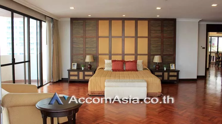 Big Balcony, Pet friendly |  3 Bedrooms  Apartment For Rent in Sukhumvit, Bangkok  near BTS Asok - MRT Sukhumvit (AA20415)