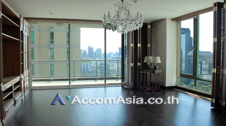  1  3 br Condominium For Rent in Ploenchit ,Bangkok BTS Chitlom at The Park Chidlom AA20423