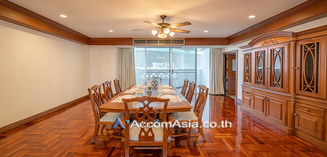 Pet friendly |  4 Bedrooms  Apartment For Rent in Sukhumvit, Bangkok  near BTS Asok - MRT Sukhumvit (AA20448)