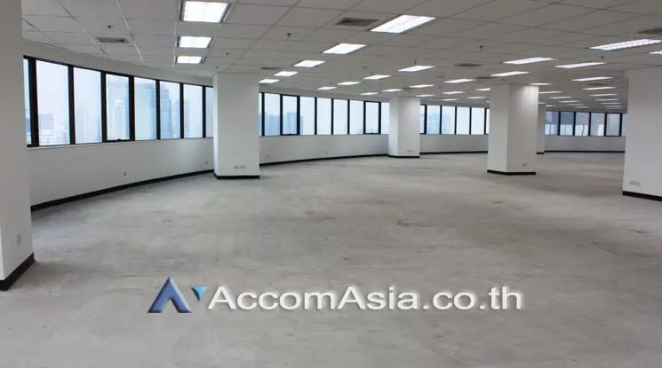  1  Office Space For Rent in Ratchadapisek ,Bangkok MRT Phetchaburi at Italthai tower AA20449