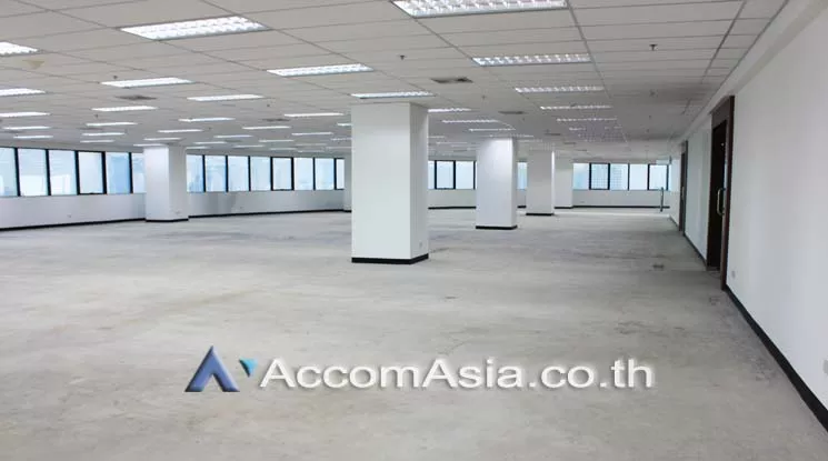  Office space For Rent in Ratchadapisek, Bangkok  near MRT Phetchaburi (AA20450)