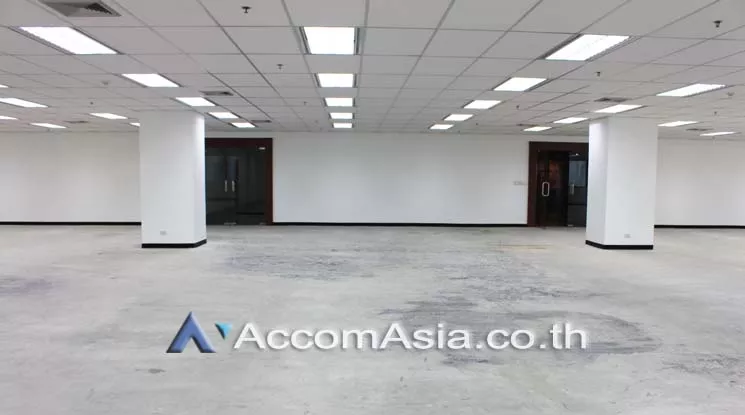  1  Office Space For Rent in Ratchadapisek ,Bangkok MRT Phetchaburi at Italthai tower AA20450