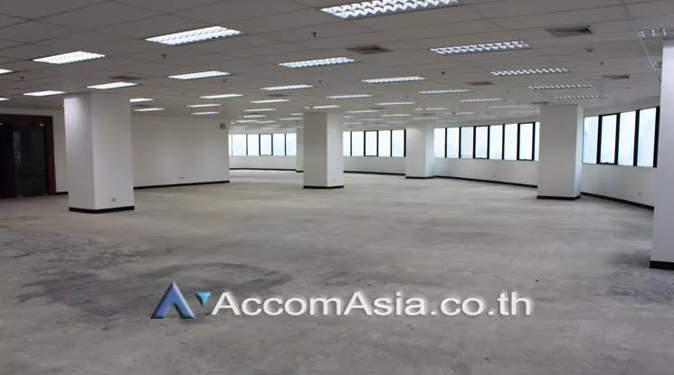 5  Office Space For Rent in Ratchadaphisek ,Bangkok MRT Phetchaburi at Italthai tower AA20450