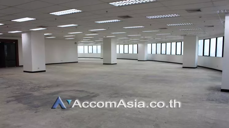5  Office Space For Rent in Ratchadapisek ,Bangkok MRT Phetchaburi at Italthai tower AA20450