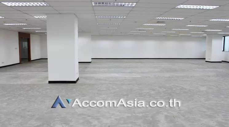  1  Office Space For Rent in Ratchadapisek ,Bangkok MRT Phetchaburi at Italthai tower AA20451