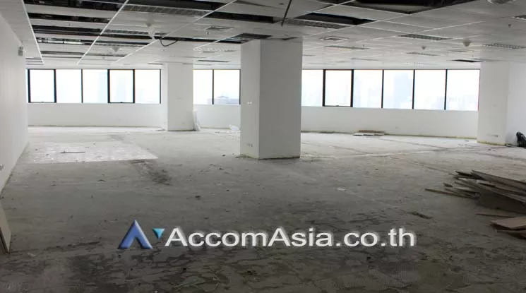 4  Office Space For Rent in Ratchadapisek ,Bangkok MRT Phetchaburi at Italthai tower AA20453