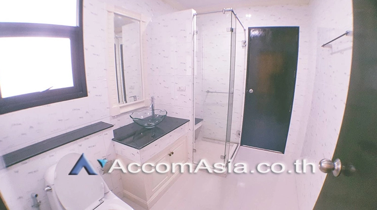 4  4 br Condominium For Rent in Sukhumvit ,Bangkok BTS Phra khanong at Vista Garden Prestige AA20455