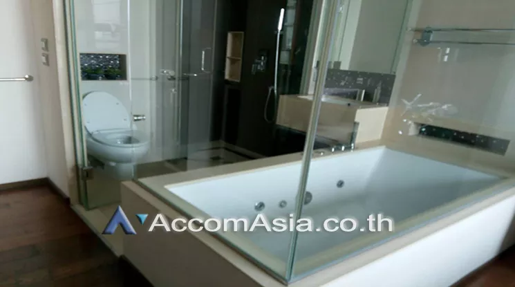 unit 1 Bedroom  Condominium For Rent in Sukhumvit, Bangkok  near BTS Phrom Phong (AA20457)