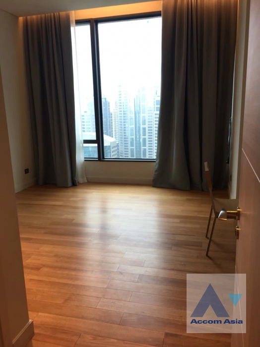 9  2 br Condominium for rent and sale in Ploenchit ,Bangkok BTS Chitlom at Sindhorn Residence AA20458