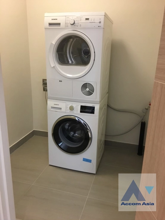 16  2 br Condominium for rent and sale in Ploenchit ,Bangkok BTS Chitlom at Sindhorn Residence AA20458